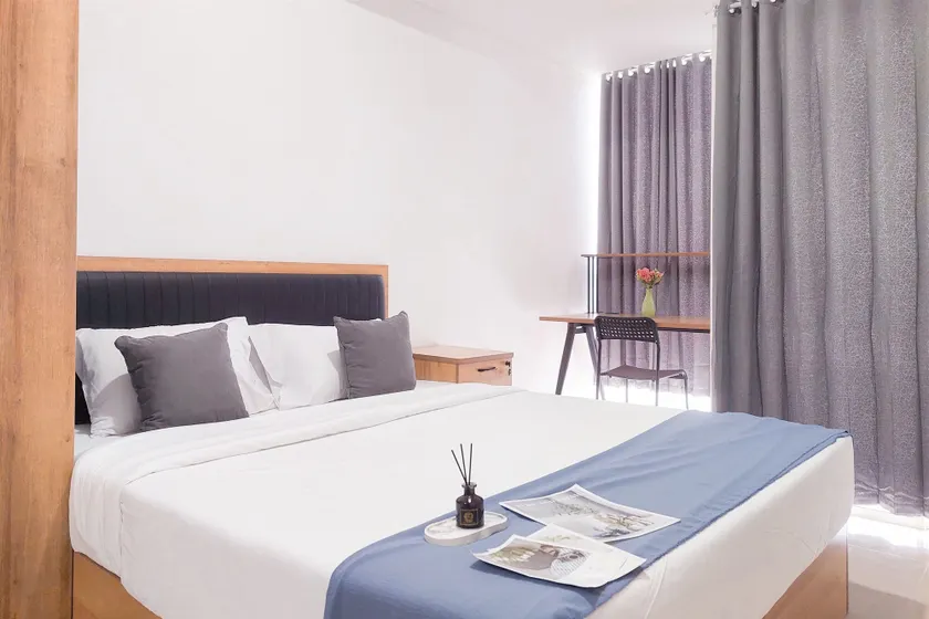 Comfortable And Elegant Studio At Pacific Garden Apartment - Image 1