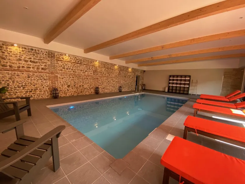 Hôtel-Spa-Piscine Le Petit Castel Beuzeville-Honfleur - Image 1