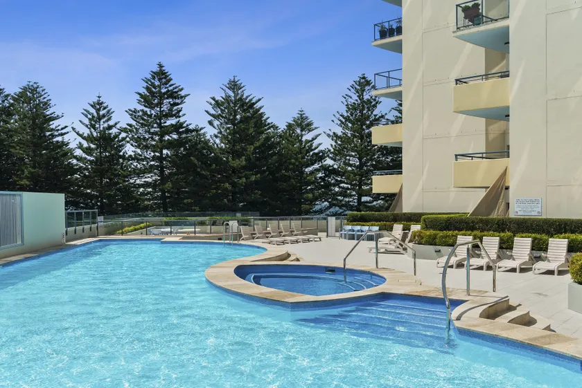 Quest Cronulla Beach - Image 1