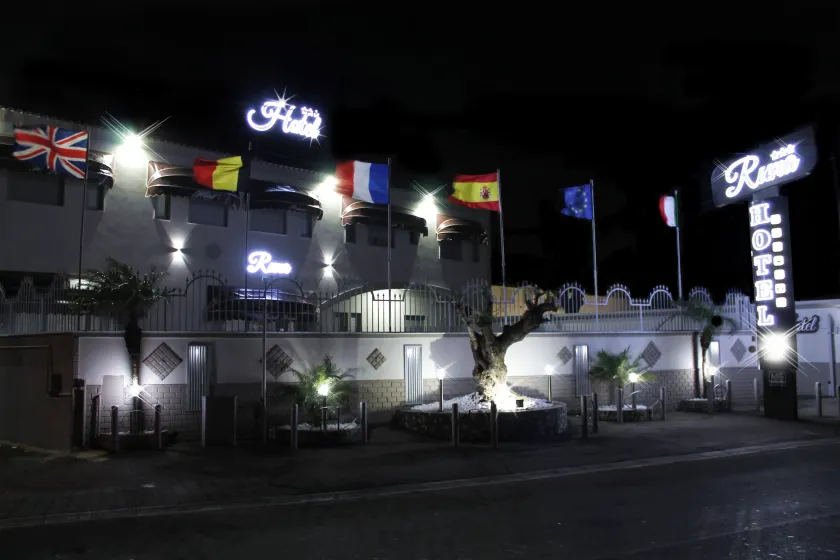 Hotel Runa - Image 1