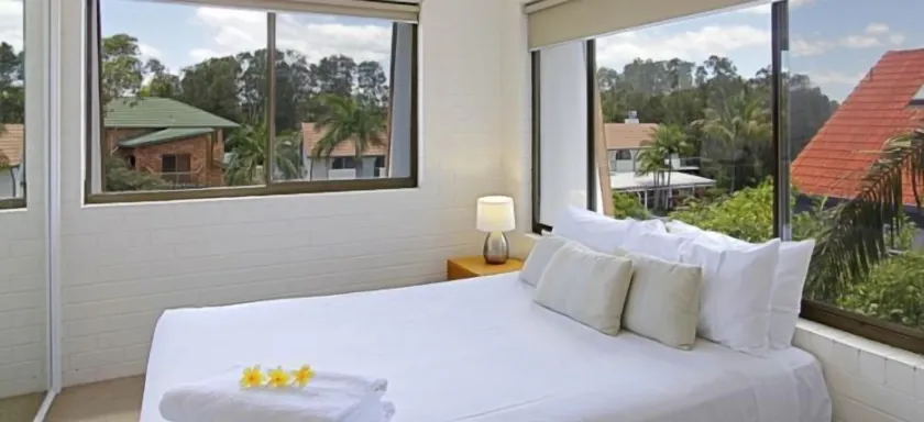 Main Beach Apartments - Room