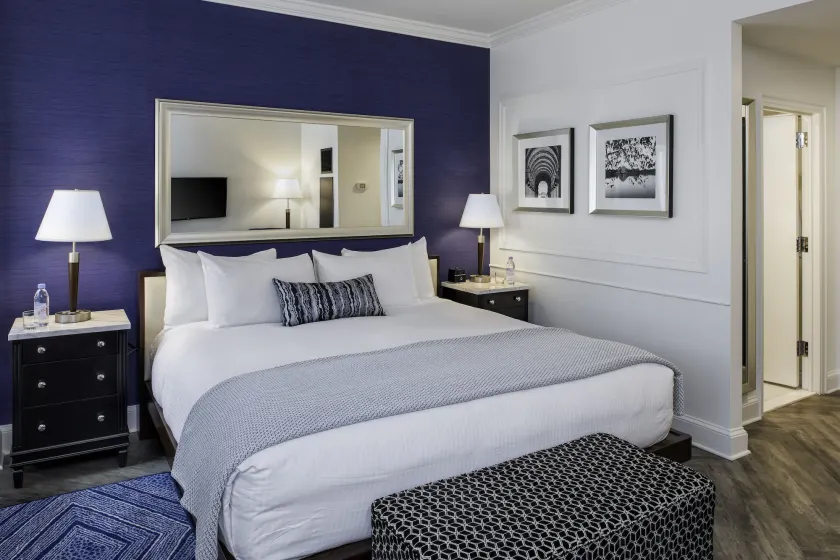 Phoenix Park Hotel - Image 1