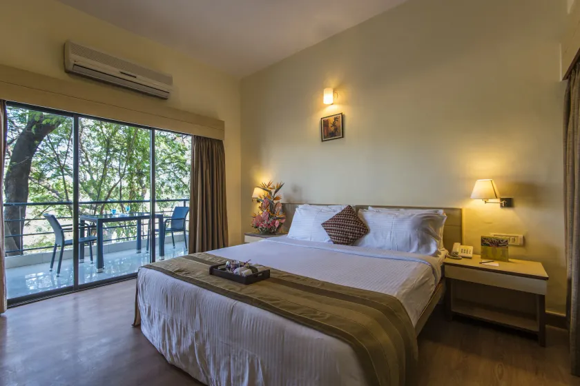Hotel Phoenix Koregaon Park - Image 1