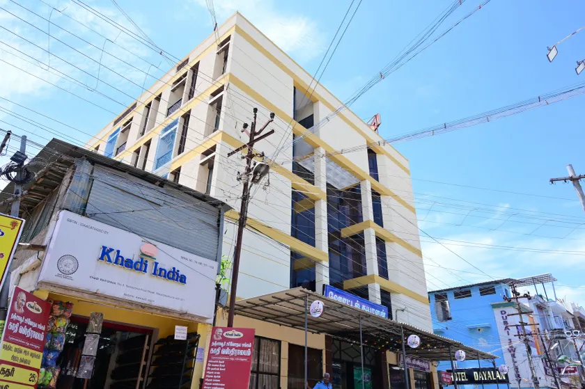 Hotel Dhayalan - Image 1