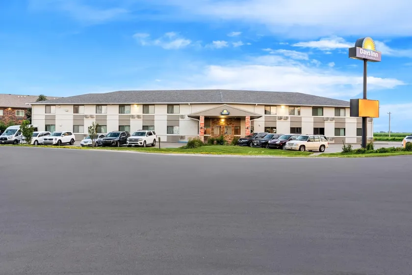 Days Inn by Wyndham York - Image 1