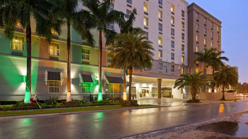 Best Western Plus Miami Intl Airport Hotel & Suites Coral Gables - Image 1