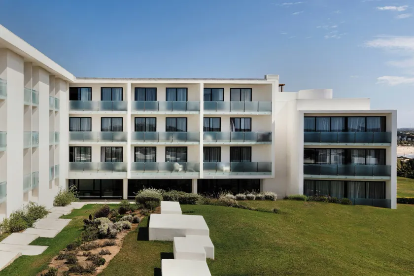 Memmo Baleeira - Design Hotels - Image 1