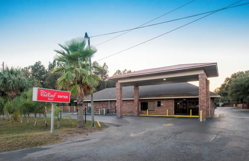 Red Roof Inn Baldwin - Image 1