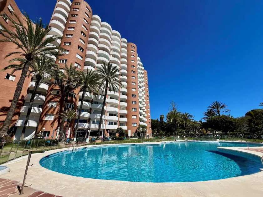 Apartamentos Coronado - Image 1