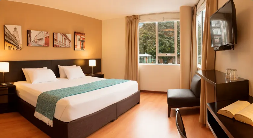 Girasoles Hotel - Image 1