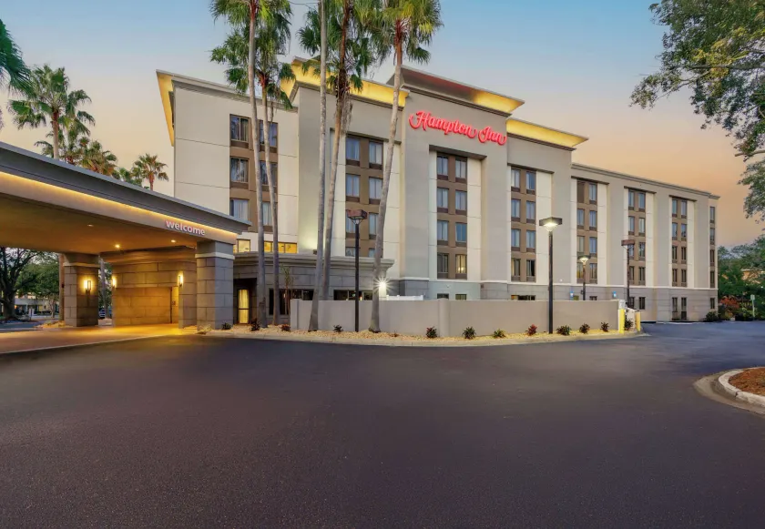 Hampton Inn Jacksonville-Downtown-I-95 - Image 1