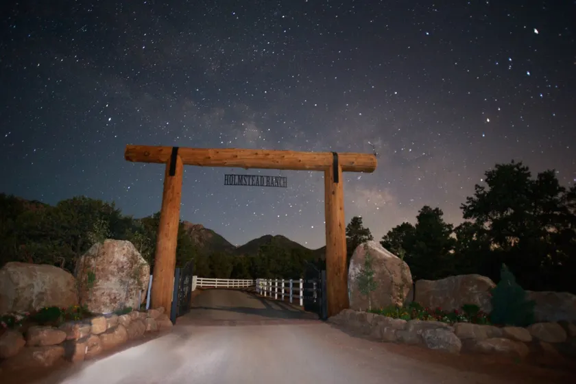 Holmstead Ranch Resort - Image 1