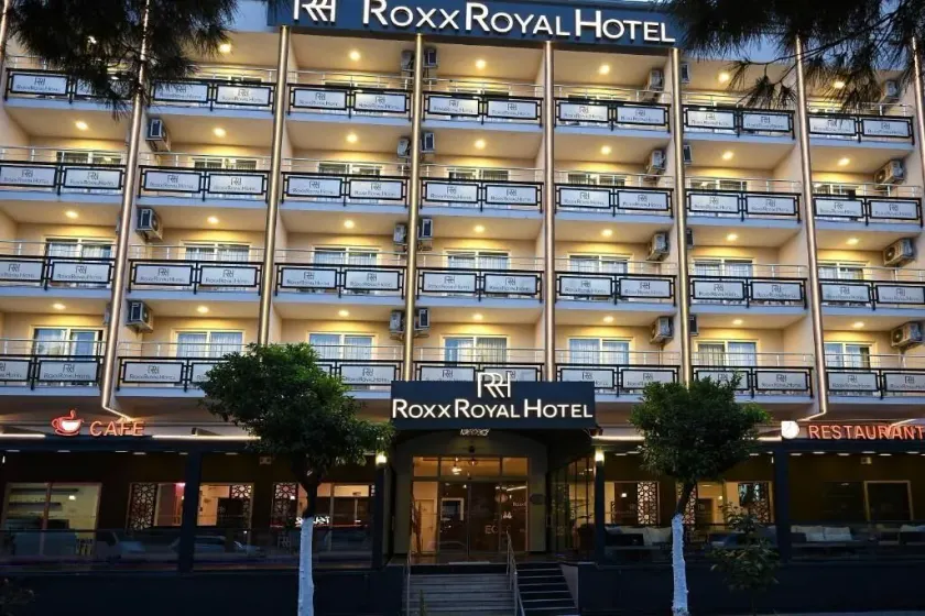 ROXX ROYAL HOTEL - Image 1