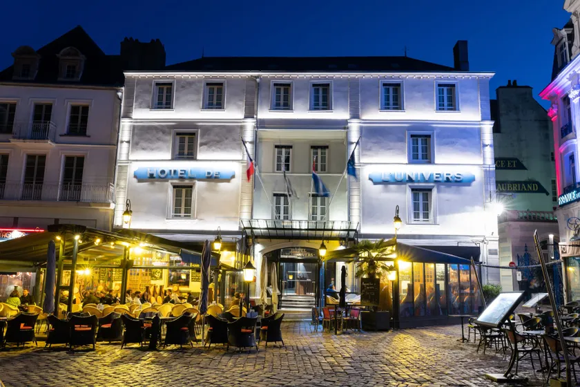 Hôtel De L'Univers - Image 1