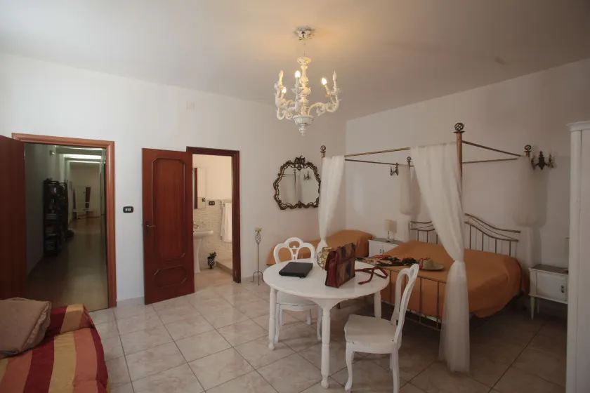 ZO. NE. Baroque B&B - Image 1