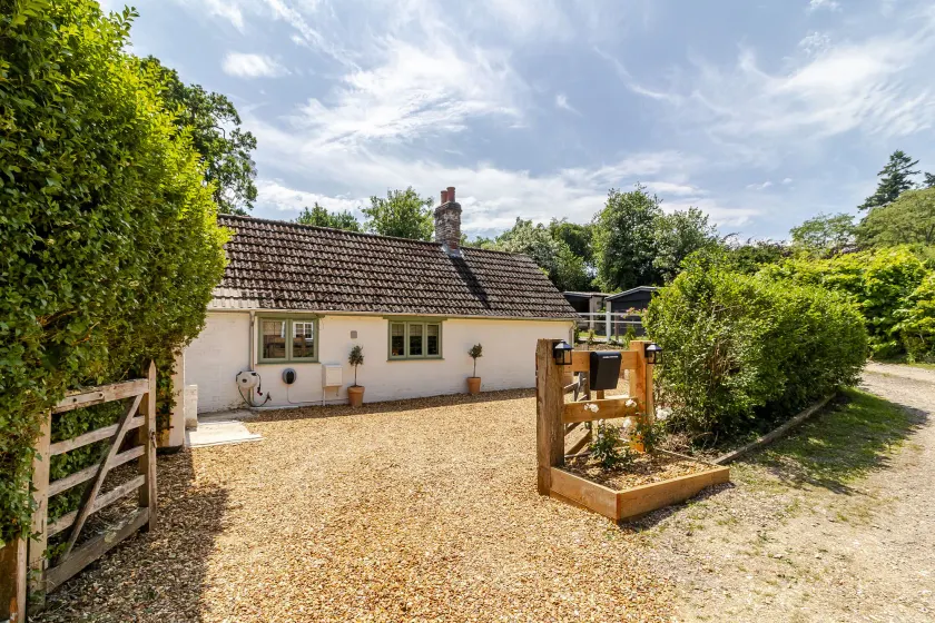 Stable Cottage - Image 1