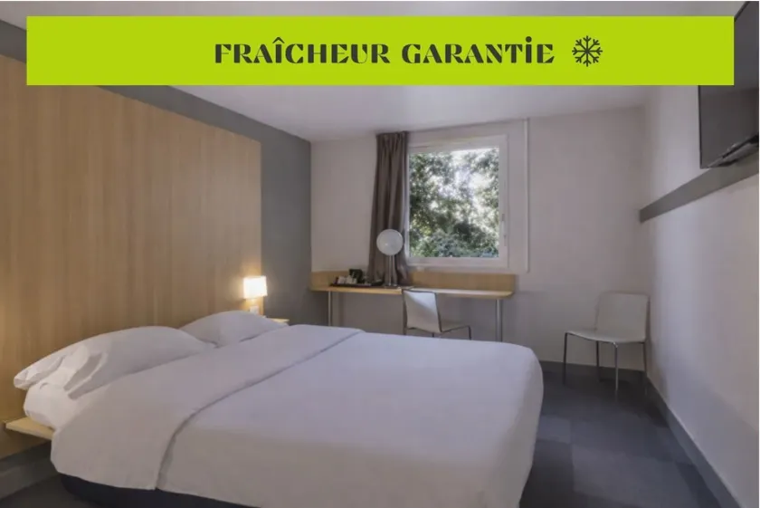 B&B HOTEL La Rochelle Centre 3 étoiles - Image 1
