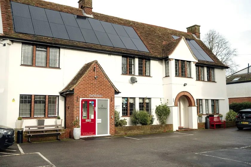 Red Mullions Guest House - Image 1