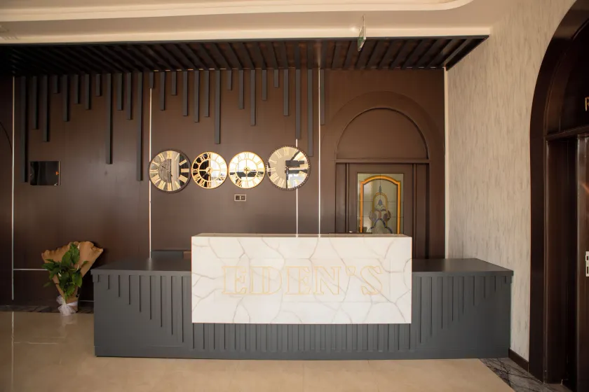 HOTEL EDEN'S - Recepción