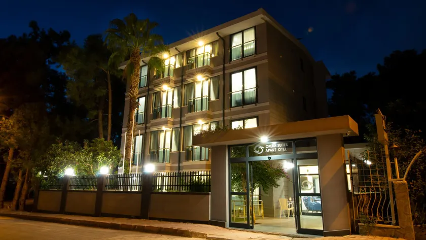 OPERA SUITES Apart Hotel - Image 1