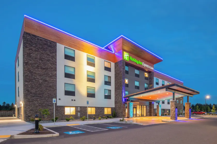 Holiday Inn Express & Suites - Camas by IHG - Image 1