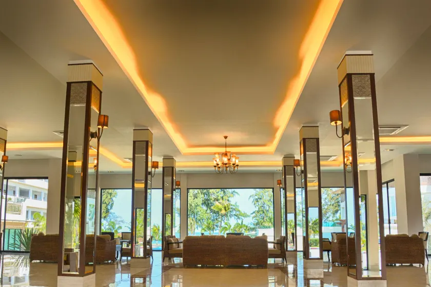 Seapine Beach Golf and Resort Hua Hin - Siddeområde i lobbyen