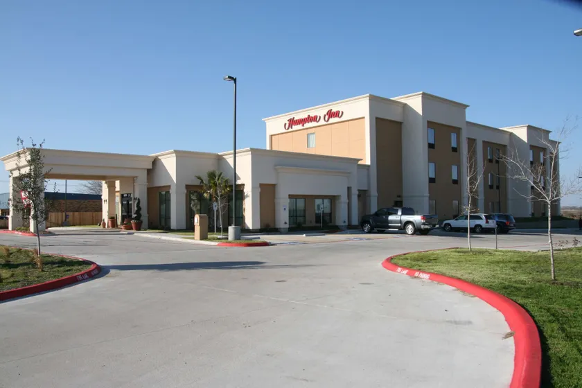 Hampton Inn La Grange - Image 1