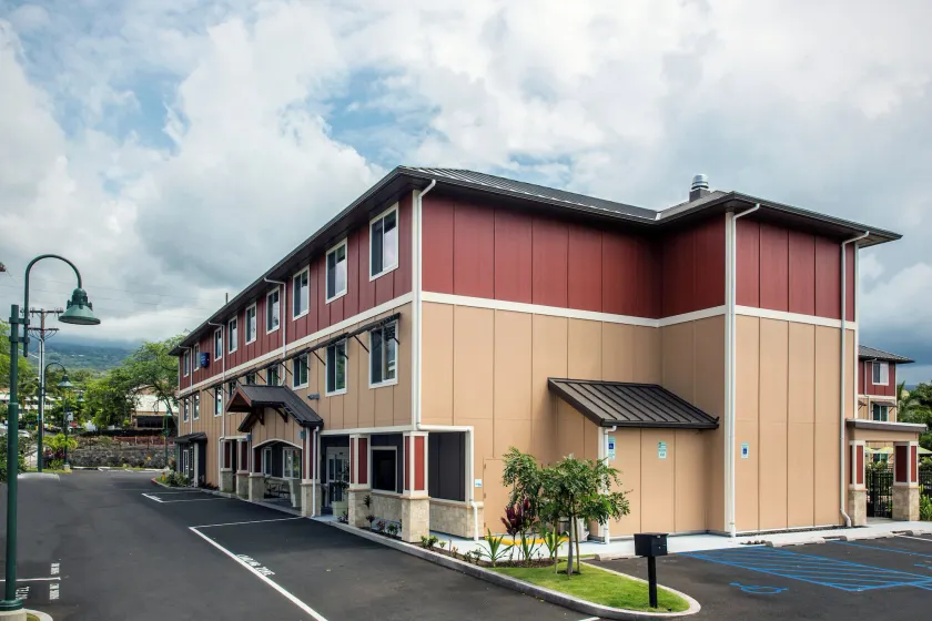 Holiday Inn Express & Suites Kailua-Kona by IHG - Image 1