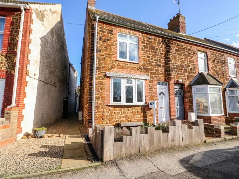 57 Southend Road - Image 1