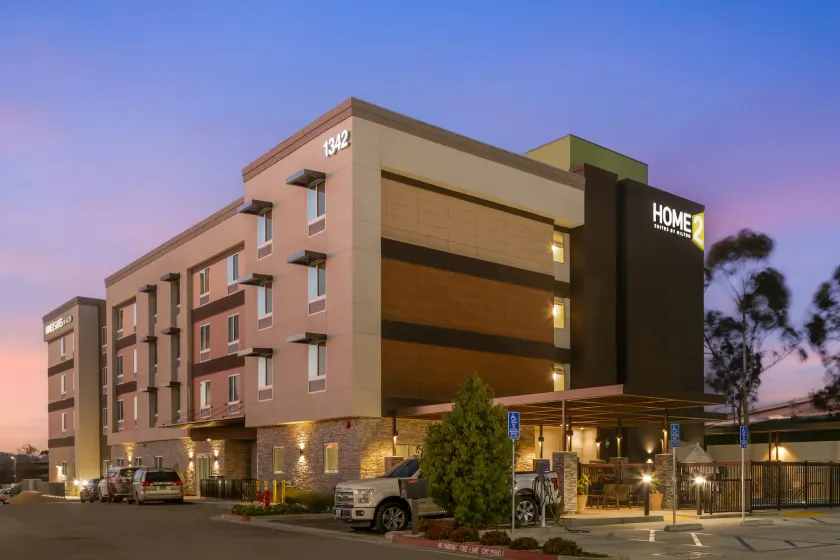 Home2 Suites by Hilton Redlands Loma Linda - Image 1