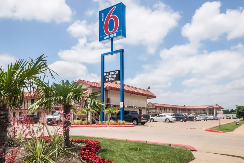Motel 6-Mesquite, TX - Rodeo - Convention Ctr - Image 1