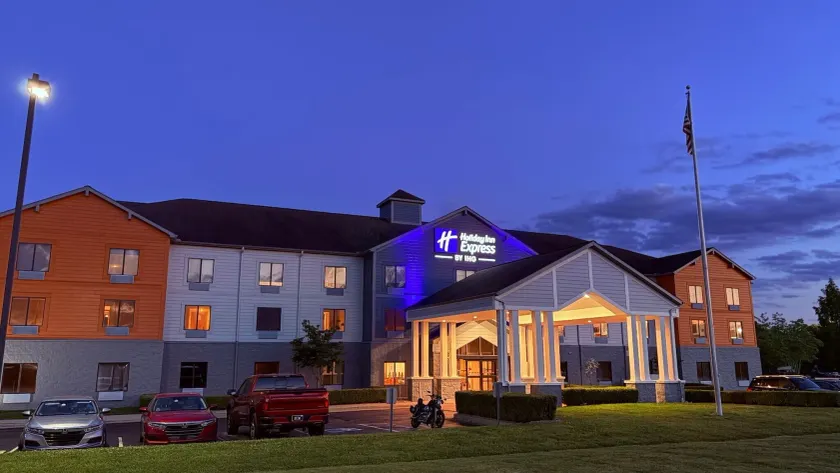 Comfort Inn & Suites Morehead - Image 1