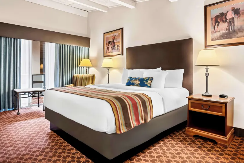 Best Western Outlaw Inn - Image 1