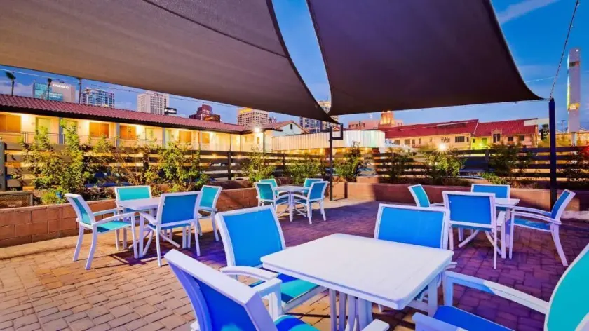 Downtown Phoenix Hotel - Image 1