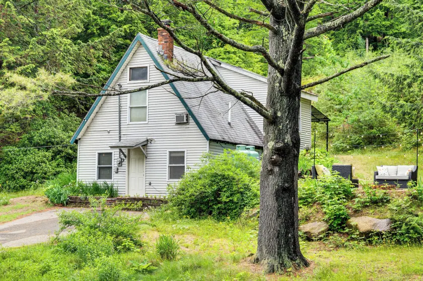 10 Mi to Newfoundland Lake: Updated Forest Retreat - Image 1