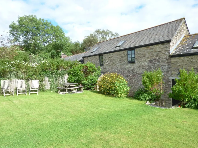Meadow Cottage - Image 1