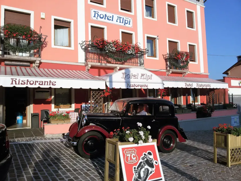 Hotel Alpi - Foza - Image 1