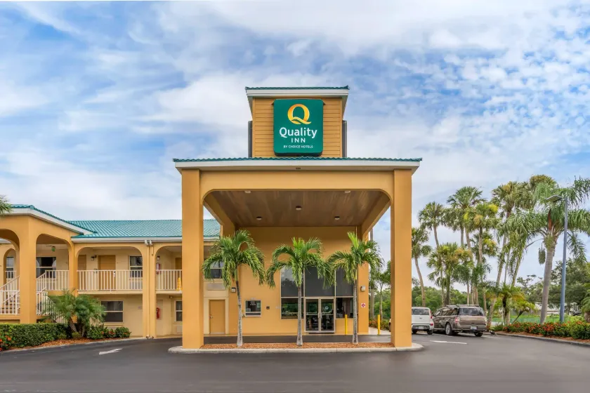 Quality Inn Bradenton North I-75 - Image 1