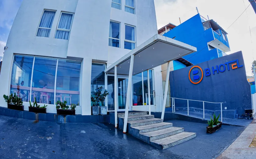 B Hotel Salvador - Image 1