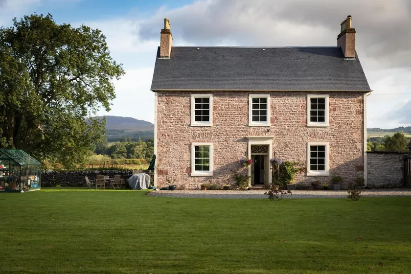 Kilmaronock Manse B&B - Image 1
