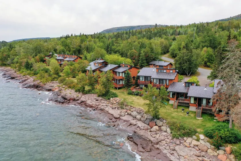 Lutsen Sea Villas - Image 1