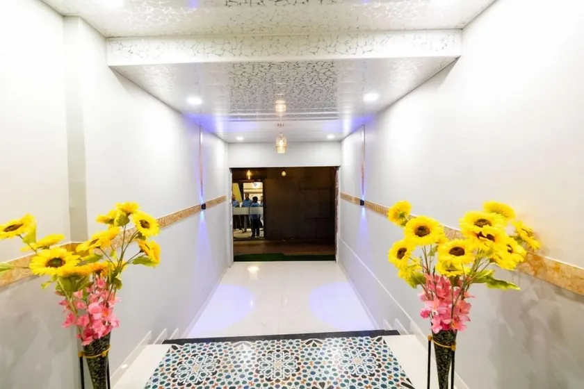 FabHotel BKC Anex - Image 1