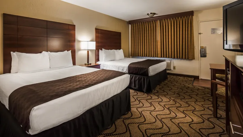 Best Western Heritage Inn - Image 1