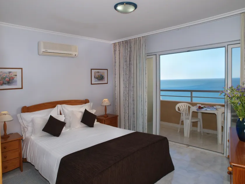Apartamentos Jardins da Rocha - Image 1