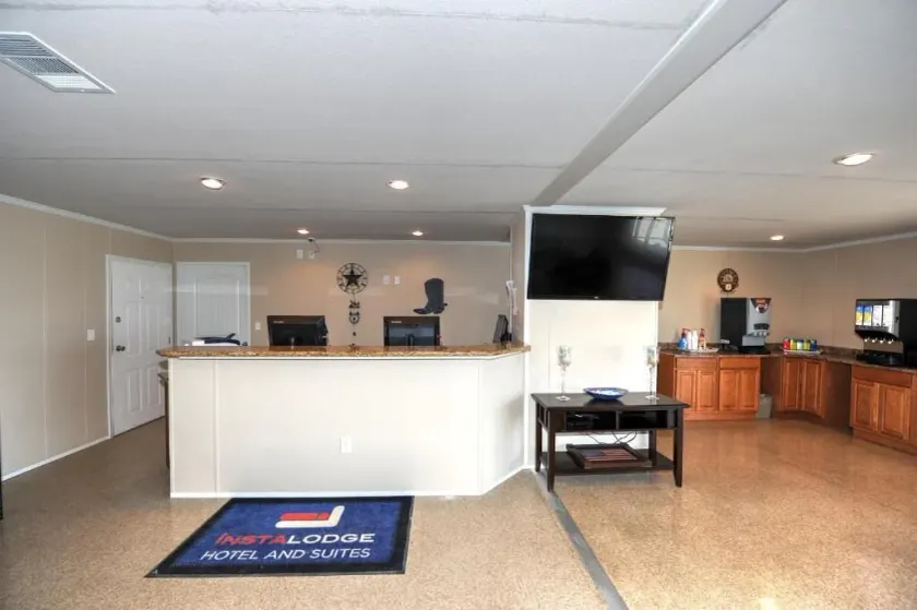 Instalodge Hotel and Suites Karnes City - Hall