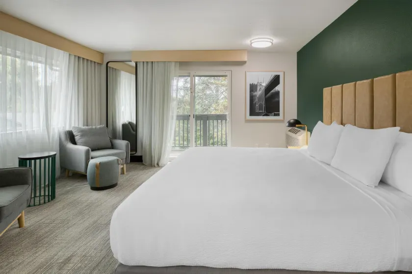 Best Western Portland West Beaverton - Image 1