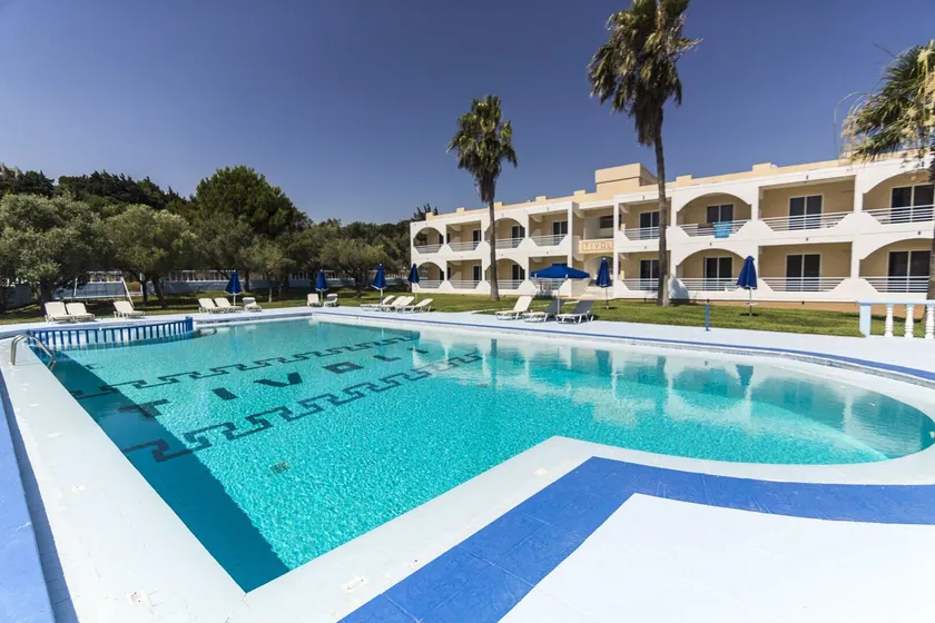 Tivoli Hotel - Image 1