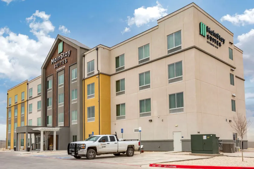 MainStay Suites Carlsbad South - Image 1
