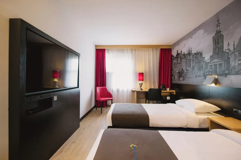 Bastion Hotel Roosendaal - Image 1