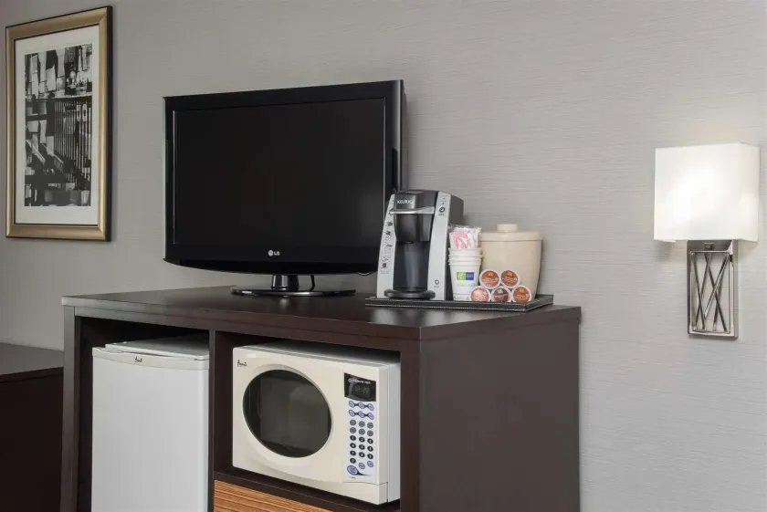 Holiday Inn Express & Suites Danville by IHG - Image 1